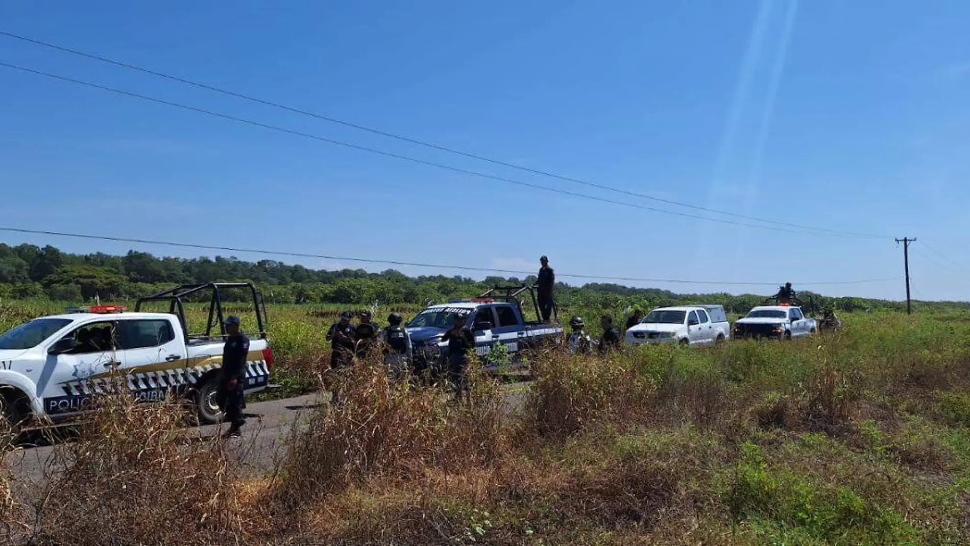 policías en Mazatán